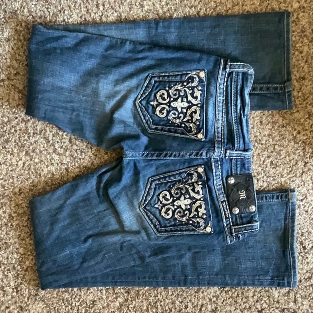 Super cute Miss Me jeans boot cut